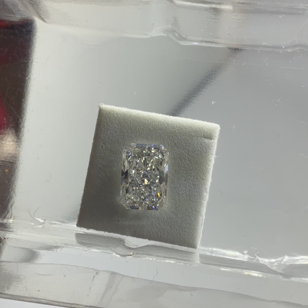 IGI Certified 2.04 Carat Radiant Cut VSI Color D Lab Grown Lose Diamond - Picture 10 of 13